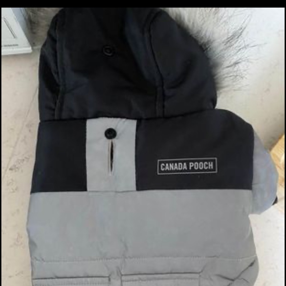 Size 10 Canada Pooch “True North” Dog Parka